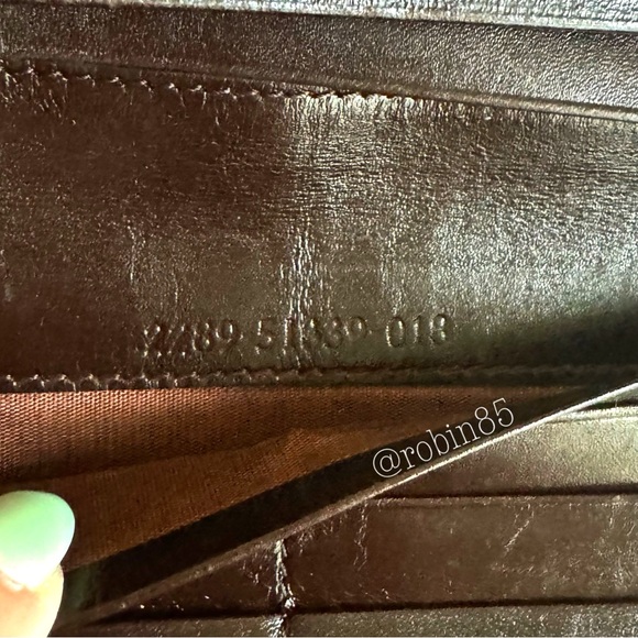 FENDI ☆ Zucca Wallet ☆ Pre-Loved Condition ☆ Authentic - Picture 5 of 10